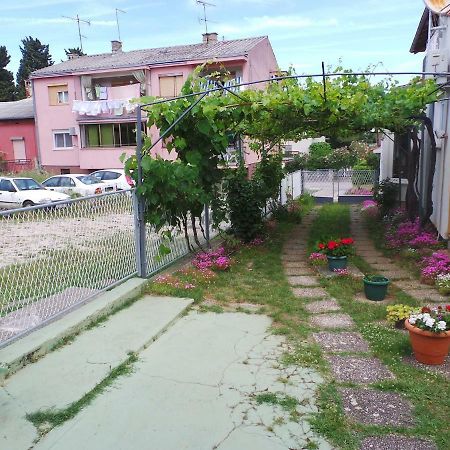 Marija Apartment Pula Luaran gambar